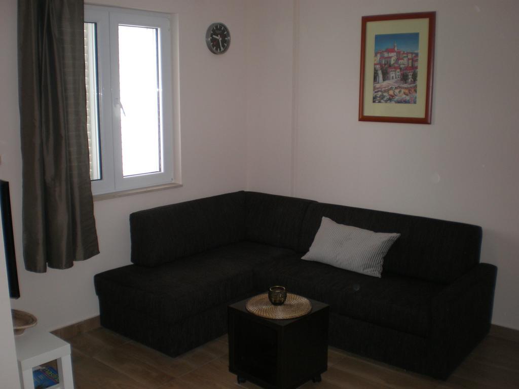 Apartment Maria Banjol Pokoj fotografie